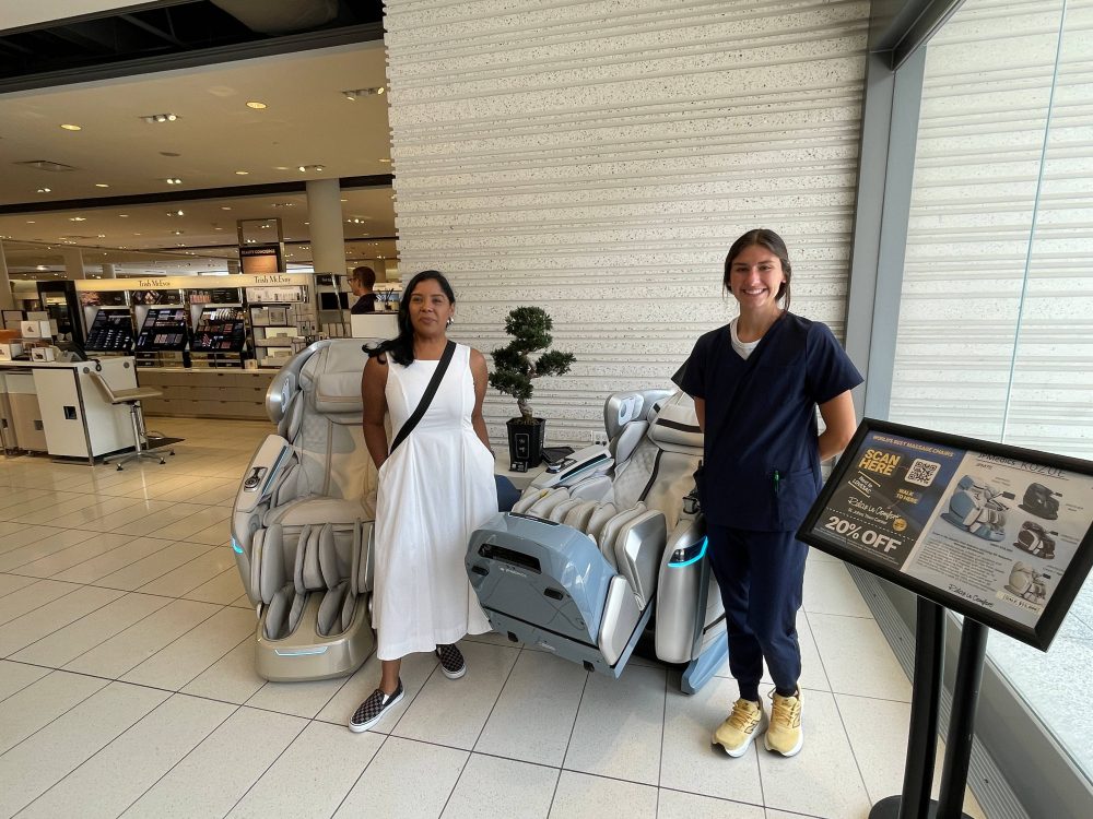 Jacksonville Nordstrom Physician w Massage Chair