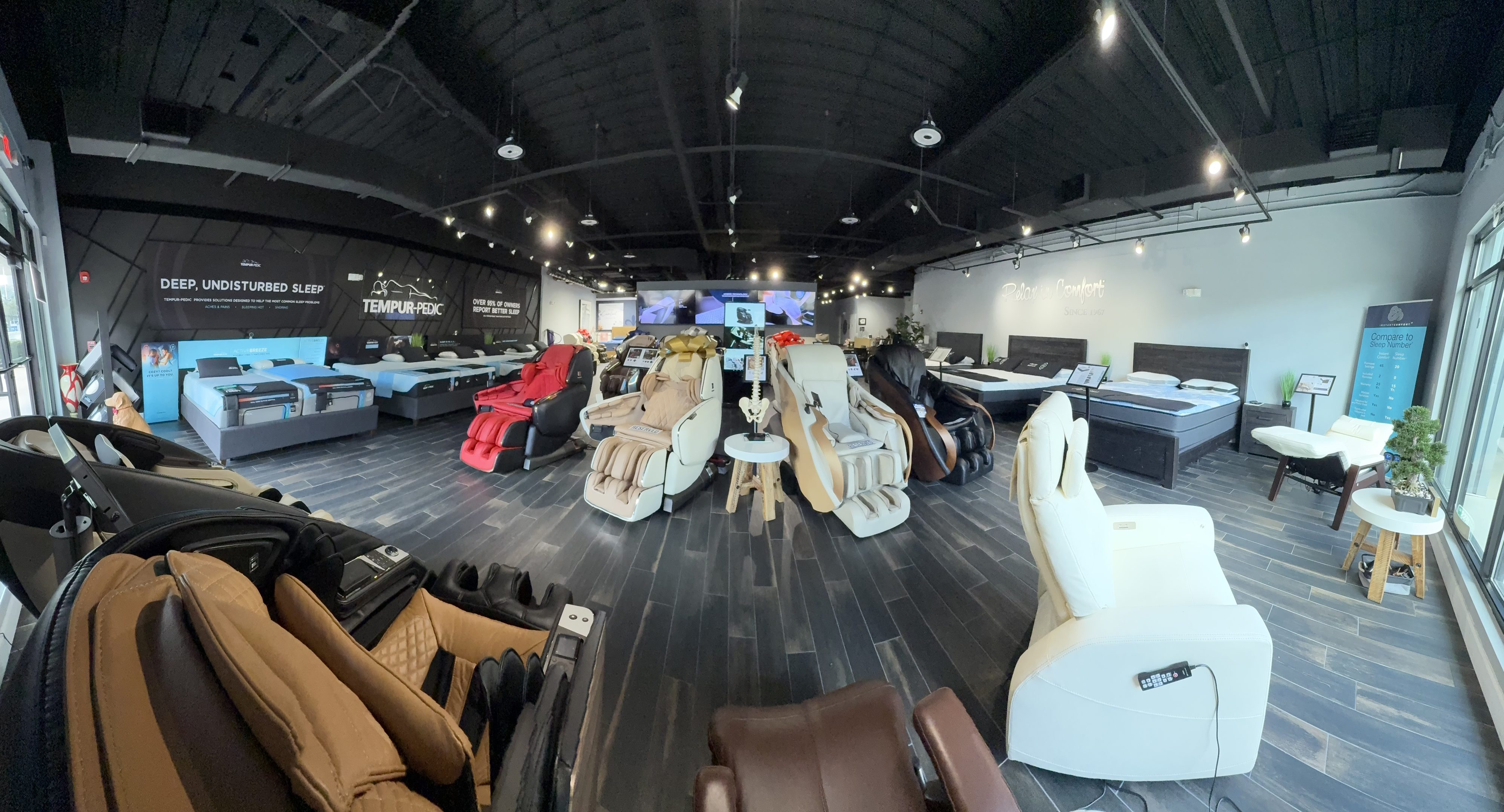 Relax in Comfort Winter Park Showroom PANORAMIC Relax in Comfort Winter Park Showroom PANORAMIC